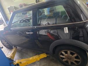 Mini Mini 1.6 16V One Vehículo de desguace (2002, Negro)