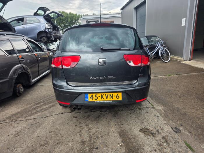 Seat Altea XL 1.4 TSI 16V Vehículo de desguace (2010, Gris)