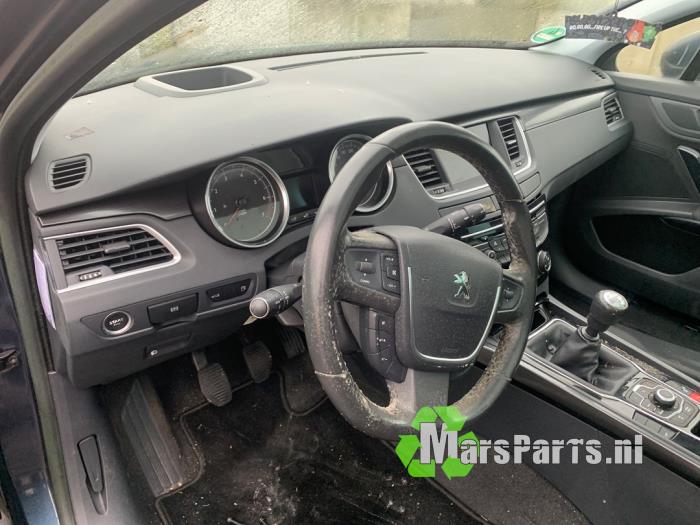 Peugeot 508 SW 1.6 THP 16V Skrotfordon (2014, BLAUW)