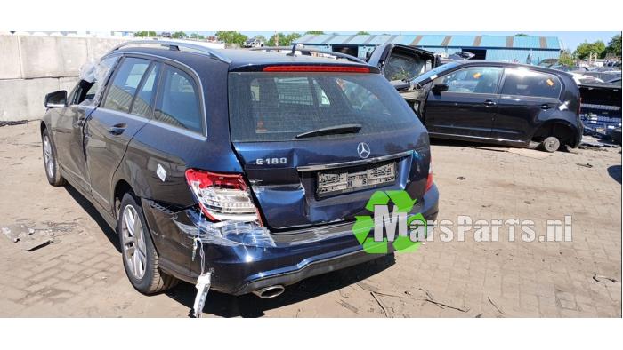 Mercedes C Estate 1.6 C-180 16V BlueEfficiency Vehículo de desguace (2014, Azul)