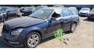 Mercedes C Estate 1.6 C-180 16V BlueEfficiency Vehículo de desguace (2014, Azul)