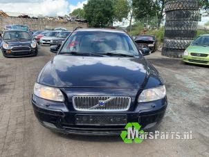 Volvo V70 2.4 D5 20V  (Salvage)