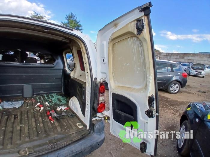 Citroen Berlingo 1.6 Hdi 16V 90 Samochód złomowany (2010, Granit)