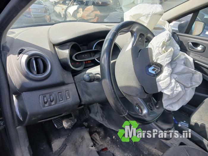 Renault Clio IV Estate/Grandtour 1.5 Energy dCi 90 FAP Épave (2015, Noir)