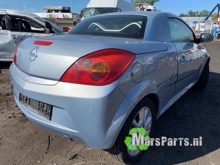 Opel Tigra Twin Top 1.4 16V Samochód złomowany (2005, Niebieski)