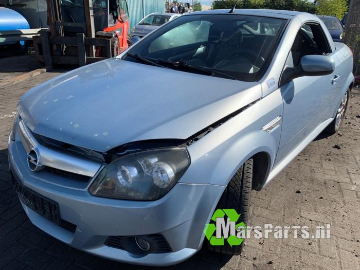 Opel Tigra Twin Top 1.4 16V Samochód złomowany (2005, Niebieski)