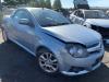 Opel Tigra Twin Top 1.4 16V Samochód złomowany (2005, Niebieski)