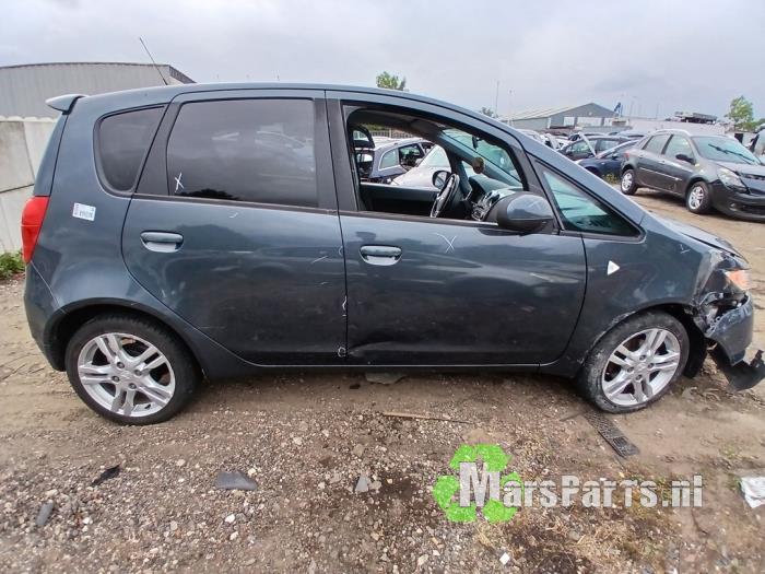 Mitsubishi Colt 1.3 16V Skrotfordon (2008, GRIJS)