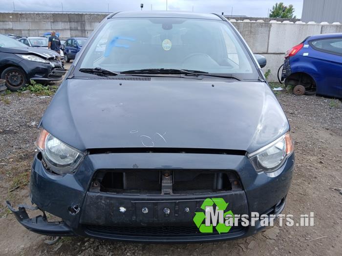 Mitsubishi Colt 1.3 16V Skrotfordon (2008, GRIJS)