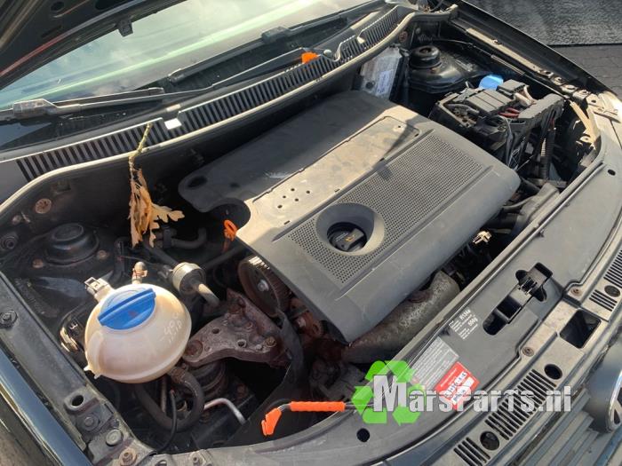 Volkswagen Polo IV 1.4 16V Salvage vehicle (2005, Black)