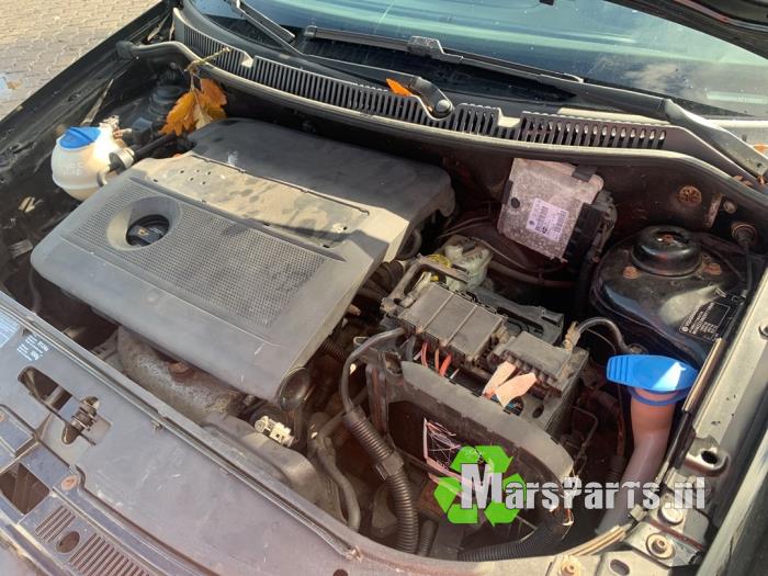 Volkswagen Polo IV 1.4 16V Salvage vehicle (2005, Black)