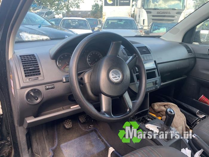 Volkswagen Polo IV 1.4 16V Salvage vehicle (2005, Black)