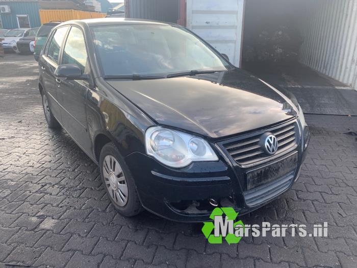 Volkswagen Polo IV 1.4 16V Salvage vehicle (2005, Black)