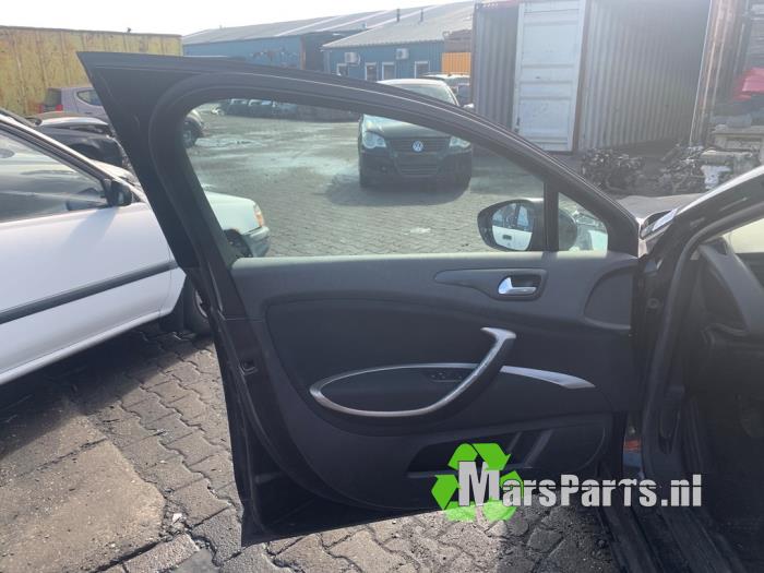 Citroen C5 III Berline 1.6 16V THP 155 Samochód złomowany (2010, Czarny)