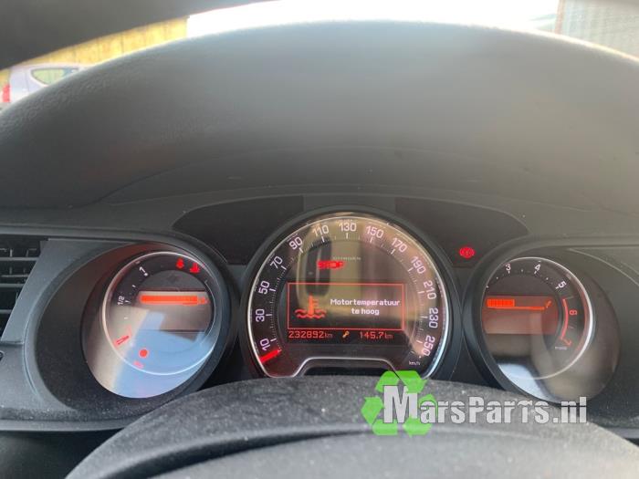 Citroen C5 III Berline 1.6 16V THP 155 Samochód złomowany (2010, Czarny)