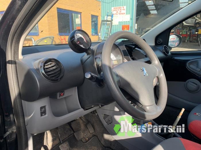 Peugeot 107 1.0 12V Salvage vehicle (2008, Black)