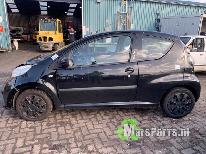 Peugeot 107 1.0 12V Salvage vehicle (2008, Black)