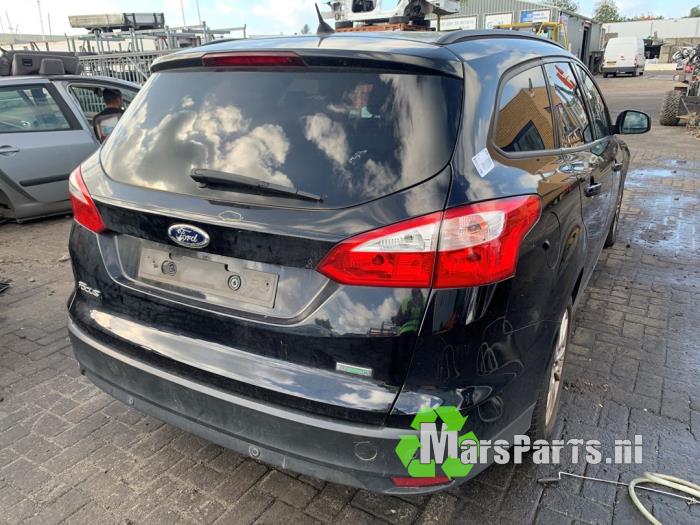 Ford Focus 3 Wagon 1.0 Ti-VCT EcoBoost 12V 125 Salvage vehicle (2013, Black)