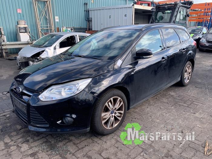 Ford Focus 3 Wagon 1.0 Ti-VCT EcoBoost 12V 125 Salvage vehicle (2013, Black)