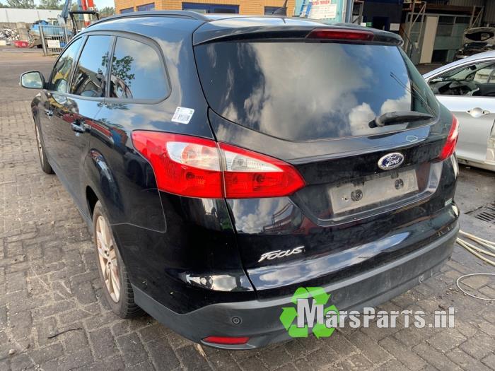 Ford Focus 3 Wagon 1.0 Ti-VCT EcoBoost 12V 125 Salvage vehicle (2013, Black)