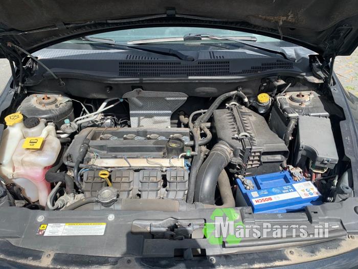 Dodge Caliber 2.0 16V Schrottauto (2011, Schwarz)