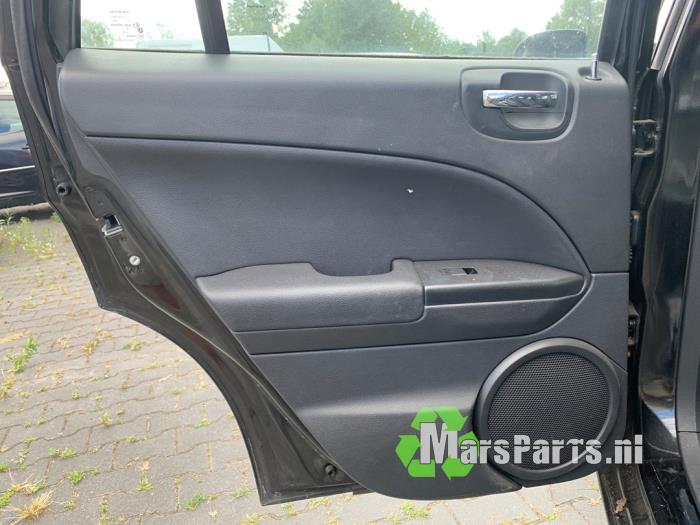 Dodge Caliber 2.0 16V Schrottauto (2011, Schwarz)