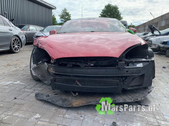 Tesla Model S 90D  (Desguace)