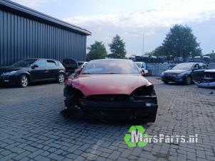 Tesla Model S 90D Samochód złomowany (2017, Czerwony)