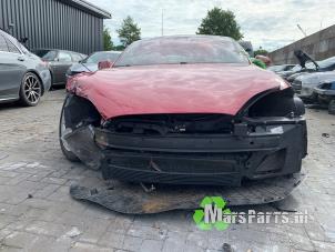 Tesla Model S 90D Samochód złomowany (2017, Czerwony)