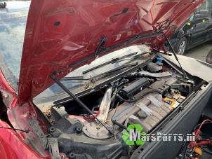 Tesla Model S 90D Samochód złomowany (2017, Czerwony)