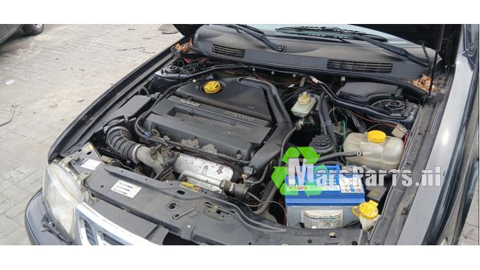 Saab 9-3 I 2.0t 16V Ecopower Samochód złomowany (2002, Czarny)