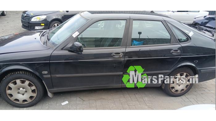 Saab 9-3 I 2.0t 16V Ecopower Samochód złomowany (2002, Czarny)