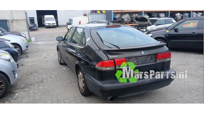 Saab 9-3 I 2.0t 16V Ecopower Samochód złomowany (2002, Czarny)