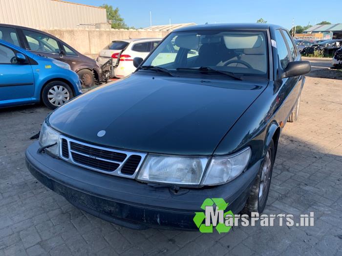 Saab 900 II 2.0 i,Si 16V Samochód złomowany (1995, Zielony)