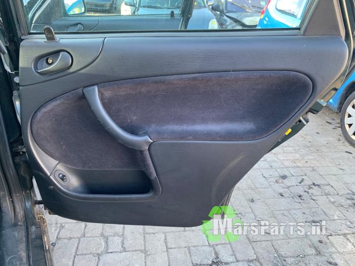 Saab 900 II 2.0 i,Si 16V Samochód złomowany (1995, Zielony)