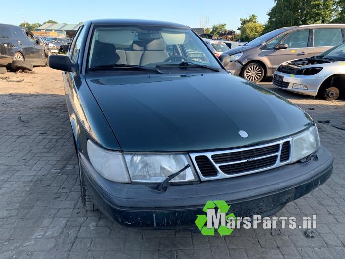 Saab 900 II 2.0 i,Si 16V Samochód złomowany (1995, Zielony)
