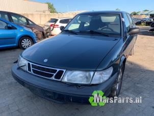 Saab 900 II 2.0 i,Si 16V Samochód złomowany (1995, Zielony)