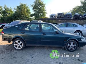 Saab 900 II 2.0 i,Si 16V Samochód złomowany (1995, Zielony)
