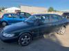 Złomowany pojazd Saab 900 z 1995