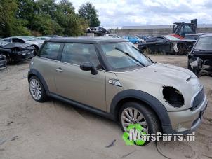 Mini Mini 1.6 16V Cooper S Vehículo de desguace (2006, Gris)