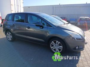 Peugeot 5008 I 1.6 THP 16V Vehículo de desguace (2009, Gris)