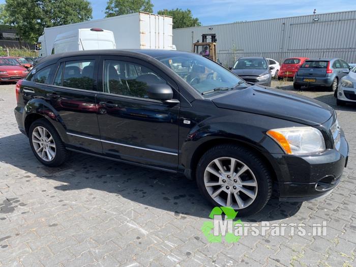 Dodge Caliber 2.0 16V Vehículo de desguace (2010, Negro)