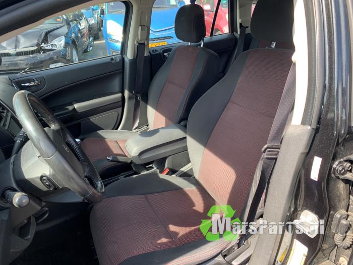Dodge Caliber 2.0 16V Vehículo de desguace (2010, Negro)