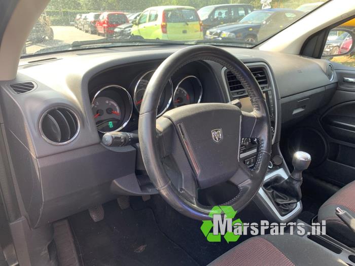 Dodge Caliber 2.0 16V Vehículo de desguace (2010, Negro)