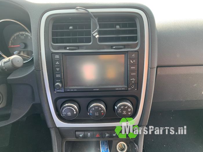 Dodge Caliber 2.0 16V Vehículo de desguace (2010, Negro)