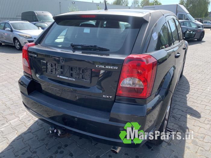 Dodge Caliber 2.0 16V Vehículo de desguace (2010, Negro)