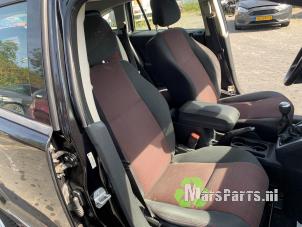 Dodge Caliber 2.0 16V Vehículo de desguace (2010, Negro)