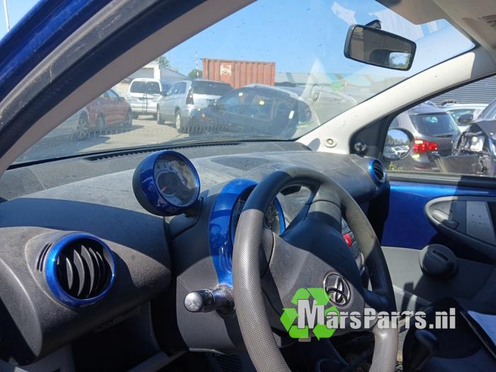 Toyota Aygo 1.0 12V VVT-i Vehículo de desguace (2007, Azul)