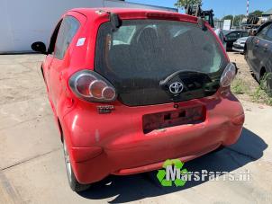 Toyota Aygo 1.0 12V VVT-i Vehículo de desguace (2007, Rojo)