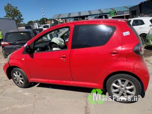 Toyota Aygo 1.0 12V VVT-i Vehículo de desguace (2007, Rojo)